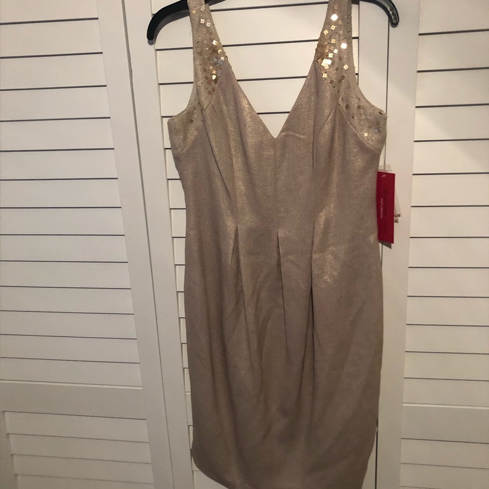 Carmen Marc valvo gold cocktail dress.